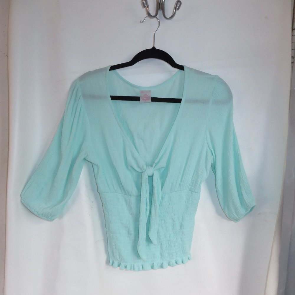 No Boundries soft woven top V neck Elastic bottom